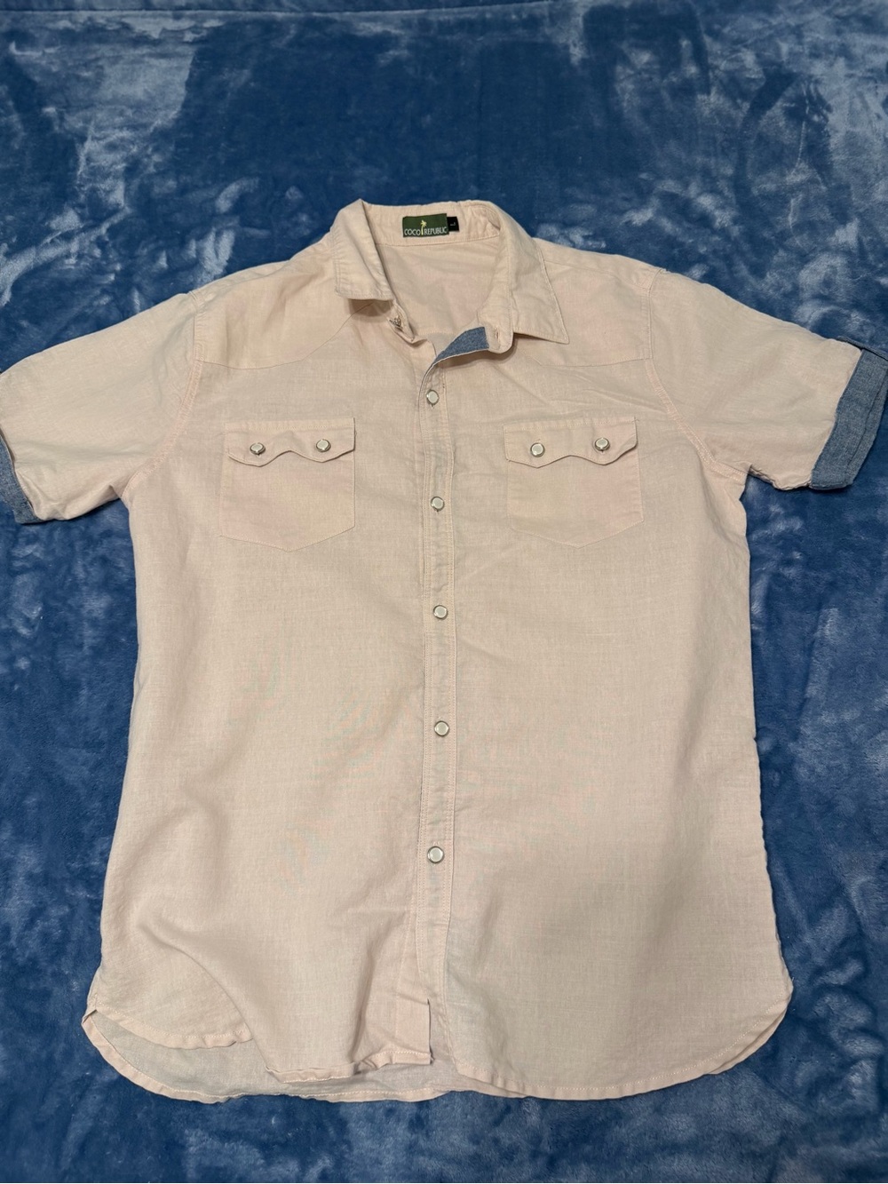 Short-Sleeve Casual Western Style Button-Down Shirt in Light Pink